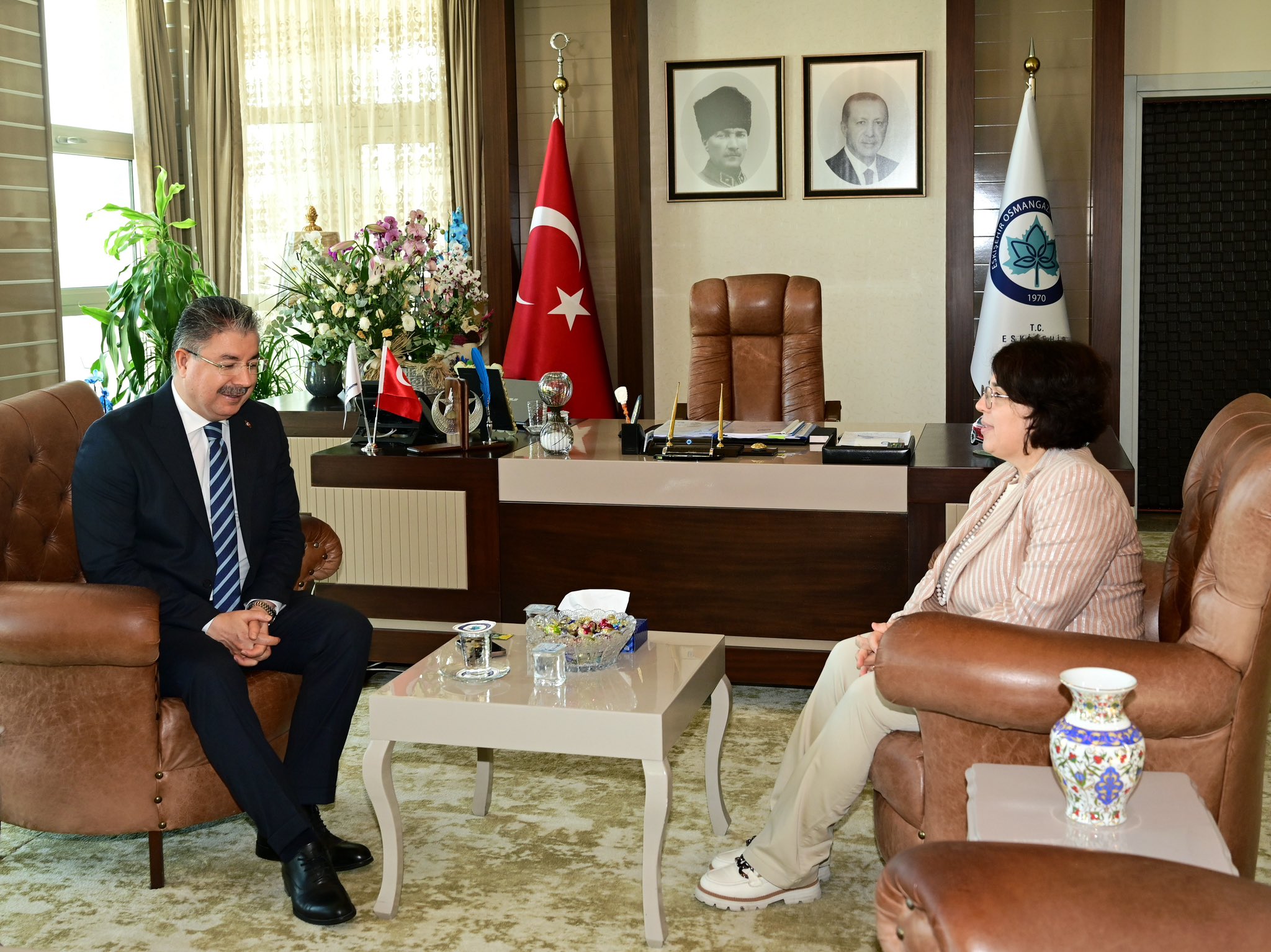 Eskişehir Valisi Dr. Erdinç Yılmaz’dan ESOGÜ Rektörü Prof. Dr. Emine Gümüşsoy’a Ziyaret