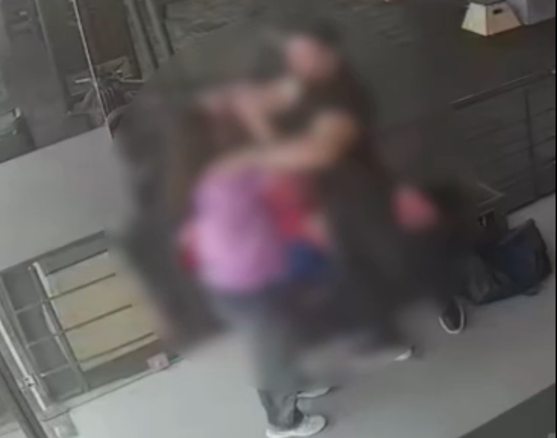 Mersin’de Spor Salonunda Kadına Şiddet Girişimi Kamerada