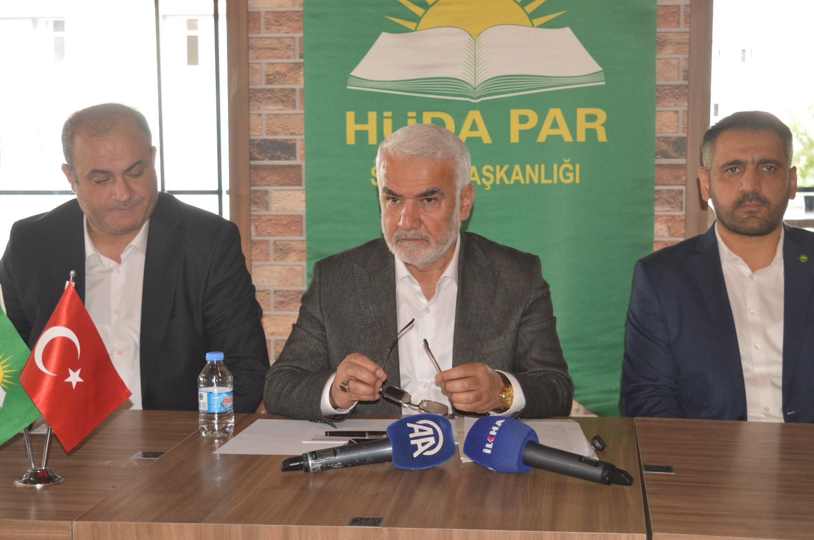 Yapıcıoğlu Siirt’te Gündemi Değerlendirdi: Birlik Ve Beraberlik İçinde Olmak Zorundayız