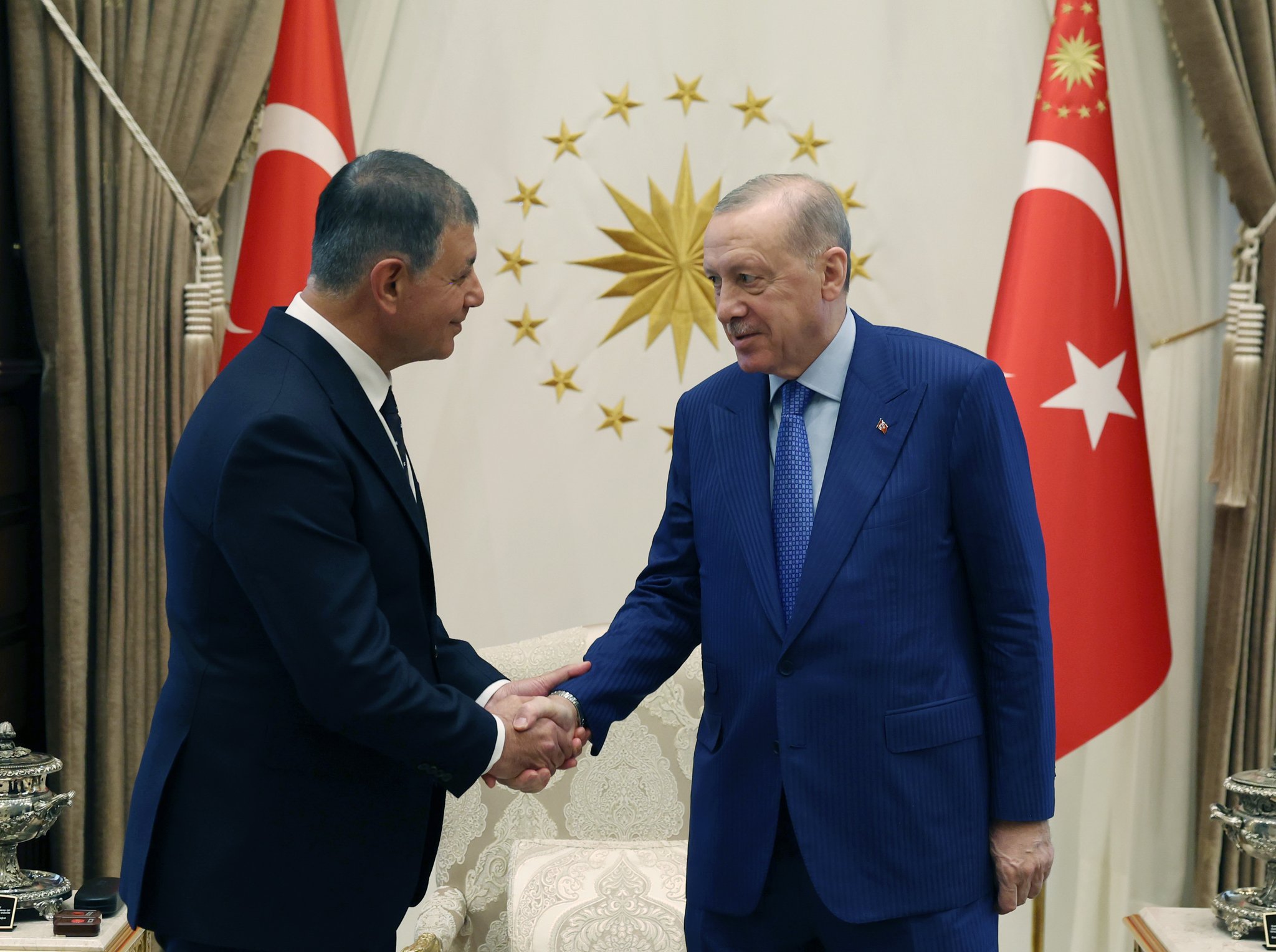 Cumhurbaşkanı Recep Tayyip Erdoğan, İzmir Büyükşehir Belediye Başkanı Cemil Tugay’ı Kabul Etti