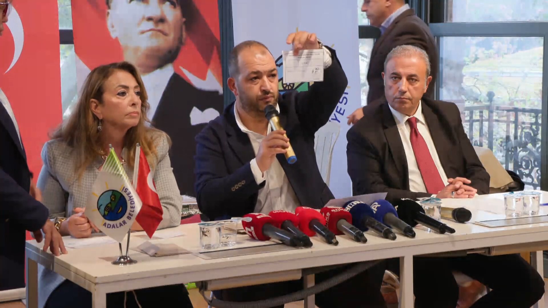 Adalar Belediyesi’nde Yeni Başkan Vekili Seçimi İkinci Tura Kaldı