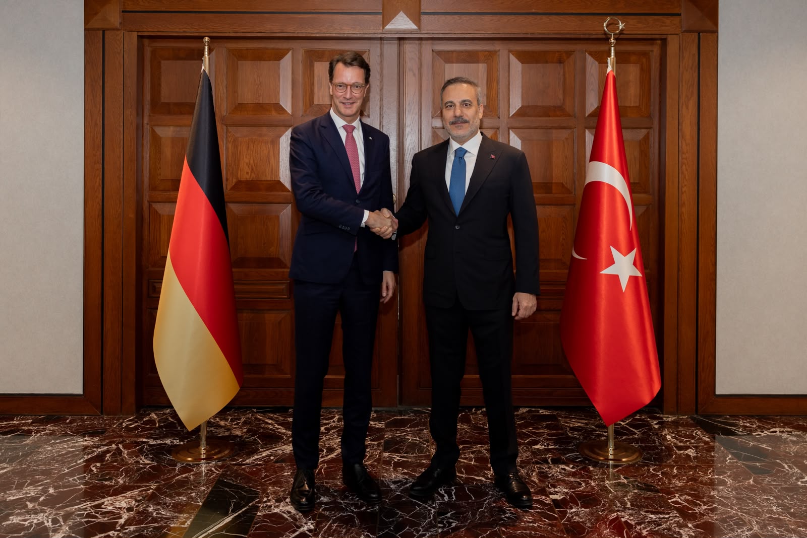 Dışişleri Bakanı Fidan, Hendrik Wüst İle Bir Araya Geldi
