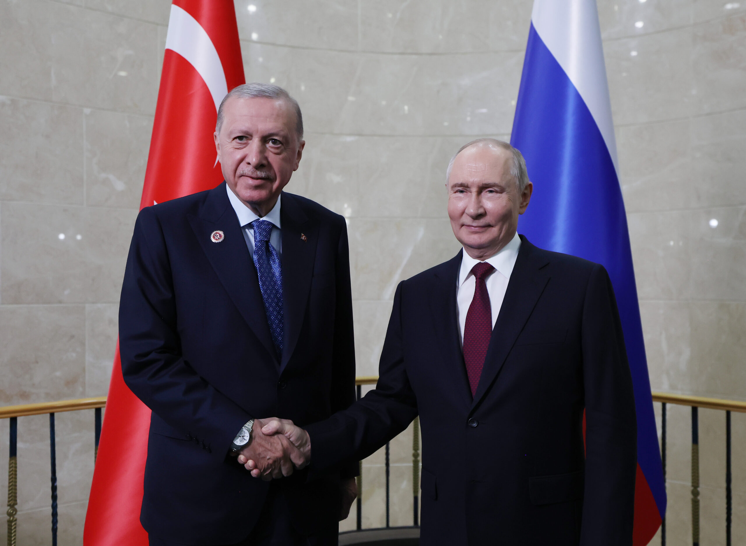 Cumhurbaşkanı Erdoğan İle Putin Bişkek’te Bir Araya Geldi
