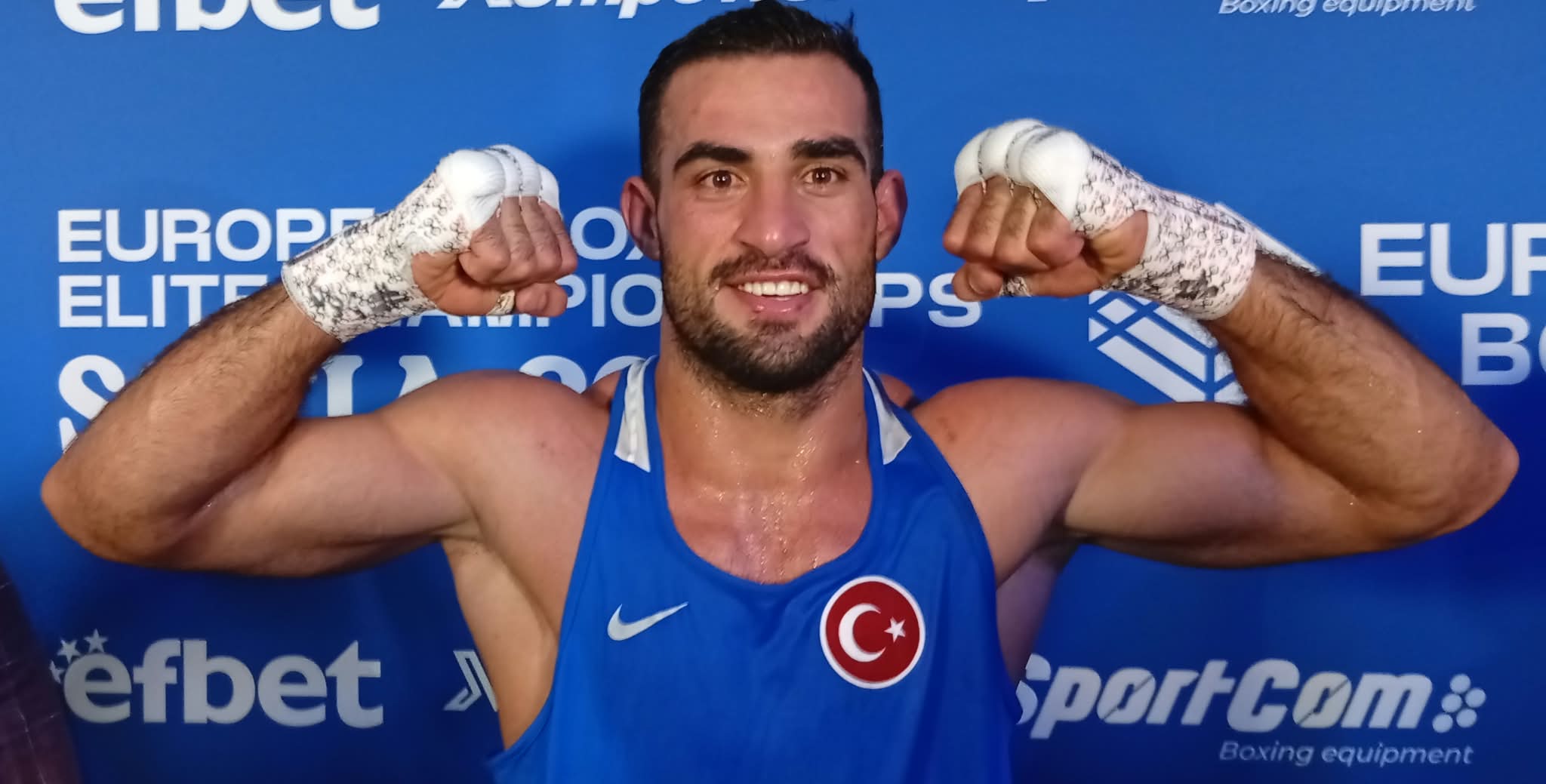 Emrah Yaşar Avrupa Boks Şampiyonası’nda Zirveye Çıktı