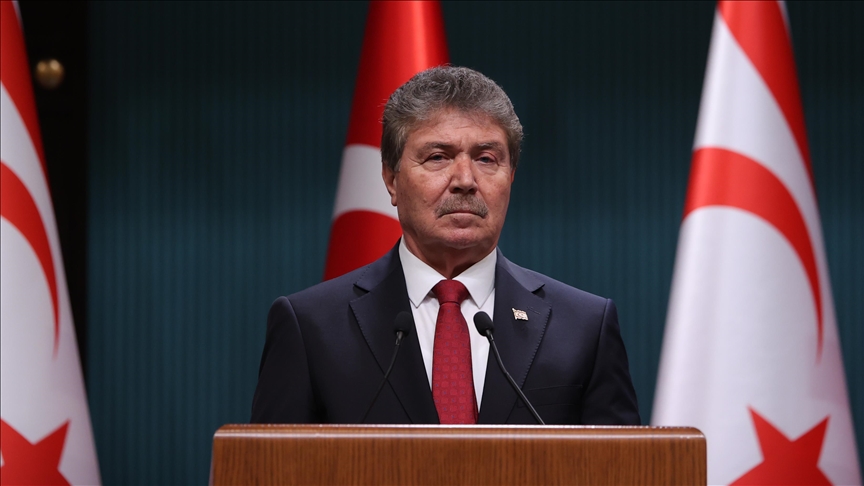 KKTC Başbakanı Üstel’den Filenin Sultanları’na Tebrik Mesajı