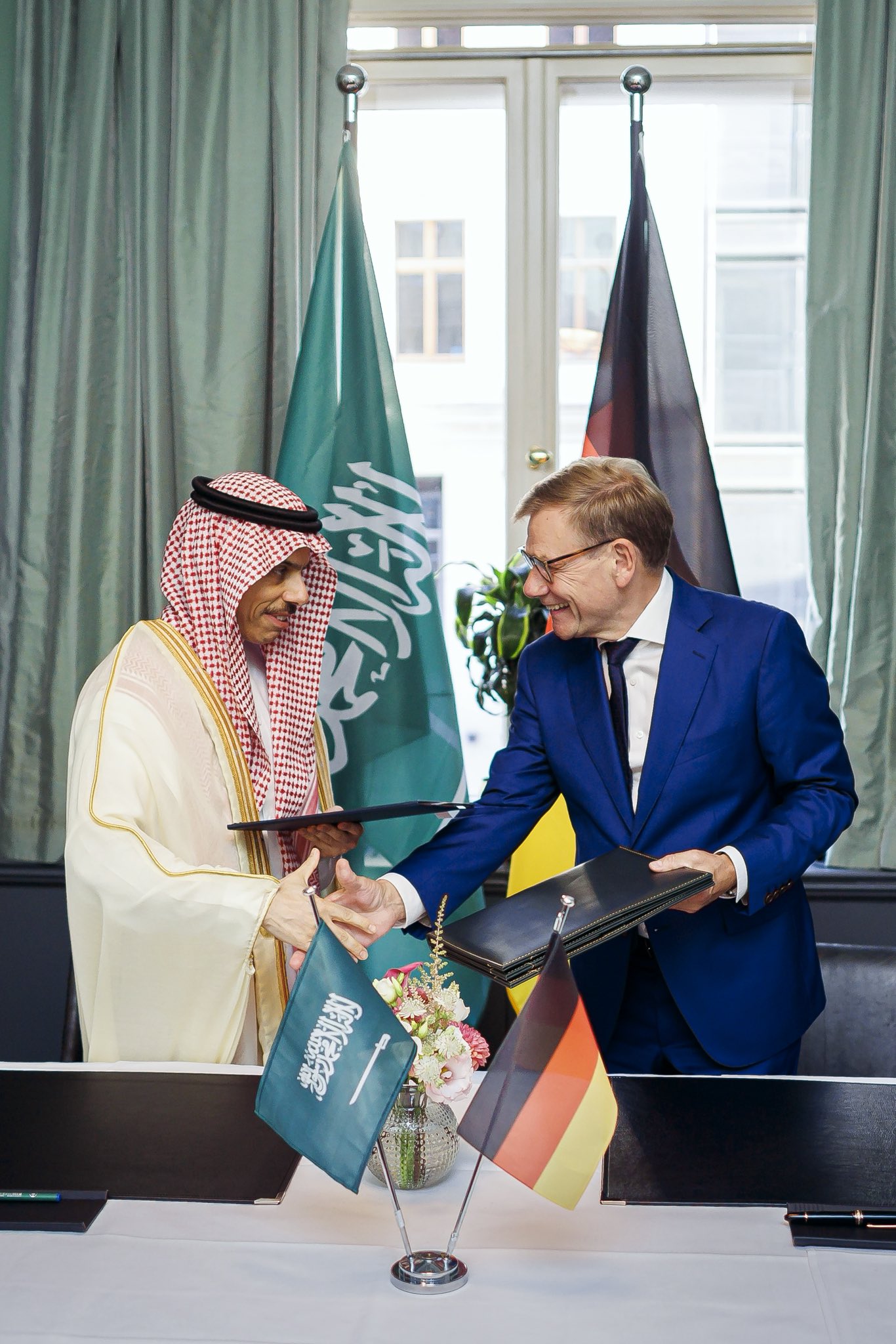 Suudi Arabistan Ve Almanya’dan Hürmüz Boğazı İçin Güvenlik Çağrısı