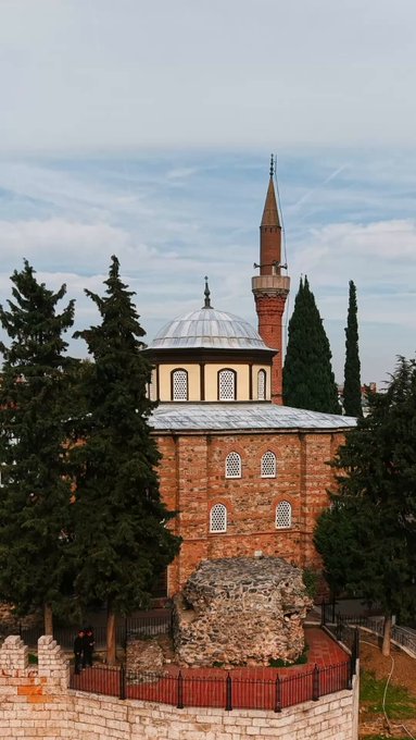 Bursa Valiliği’nden Tarihi Üftâde Camii Ve Türbesi Paylaşımı
