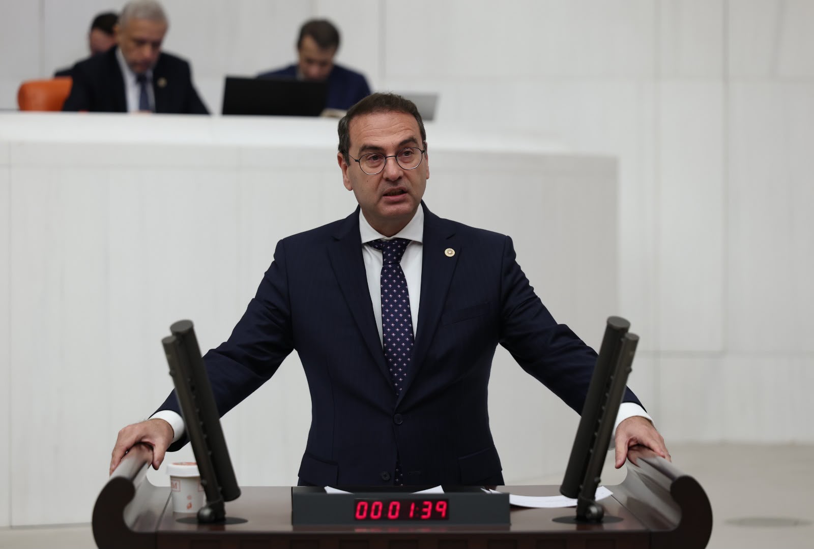 İYİ Parti Çanakkale Milletvekili Rıdvan Uz Fon Krizini Meclis’e Taşıdı: “455 Bin Yatırımcı Mağdur, Bir Gecede Olmadı!”
