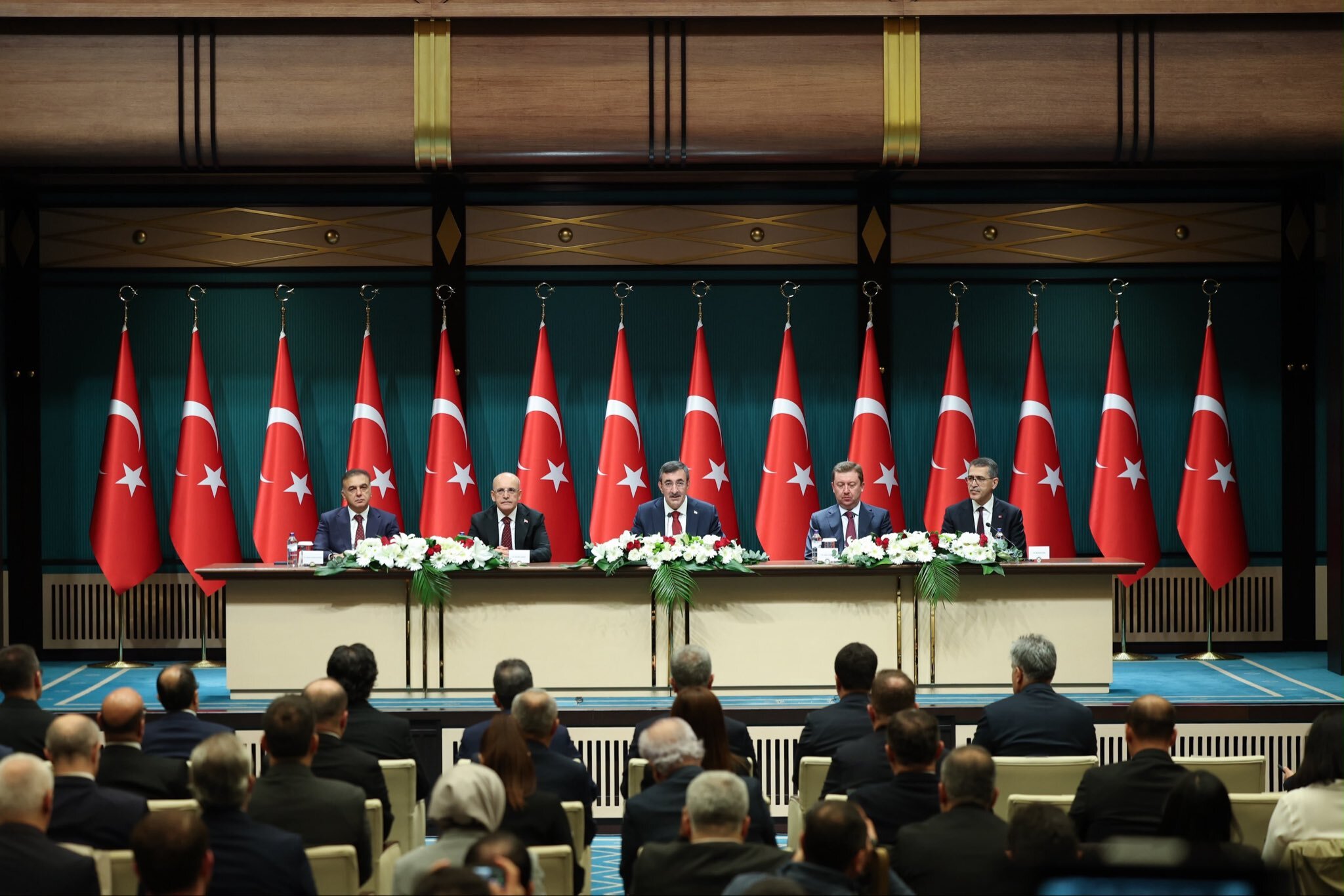 Cumhurbaşkanı Yardımcısı Yılmaz 2027 Yılı Bütçe Rakamlarını Açıkladı