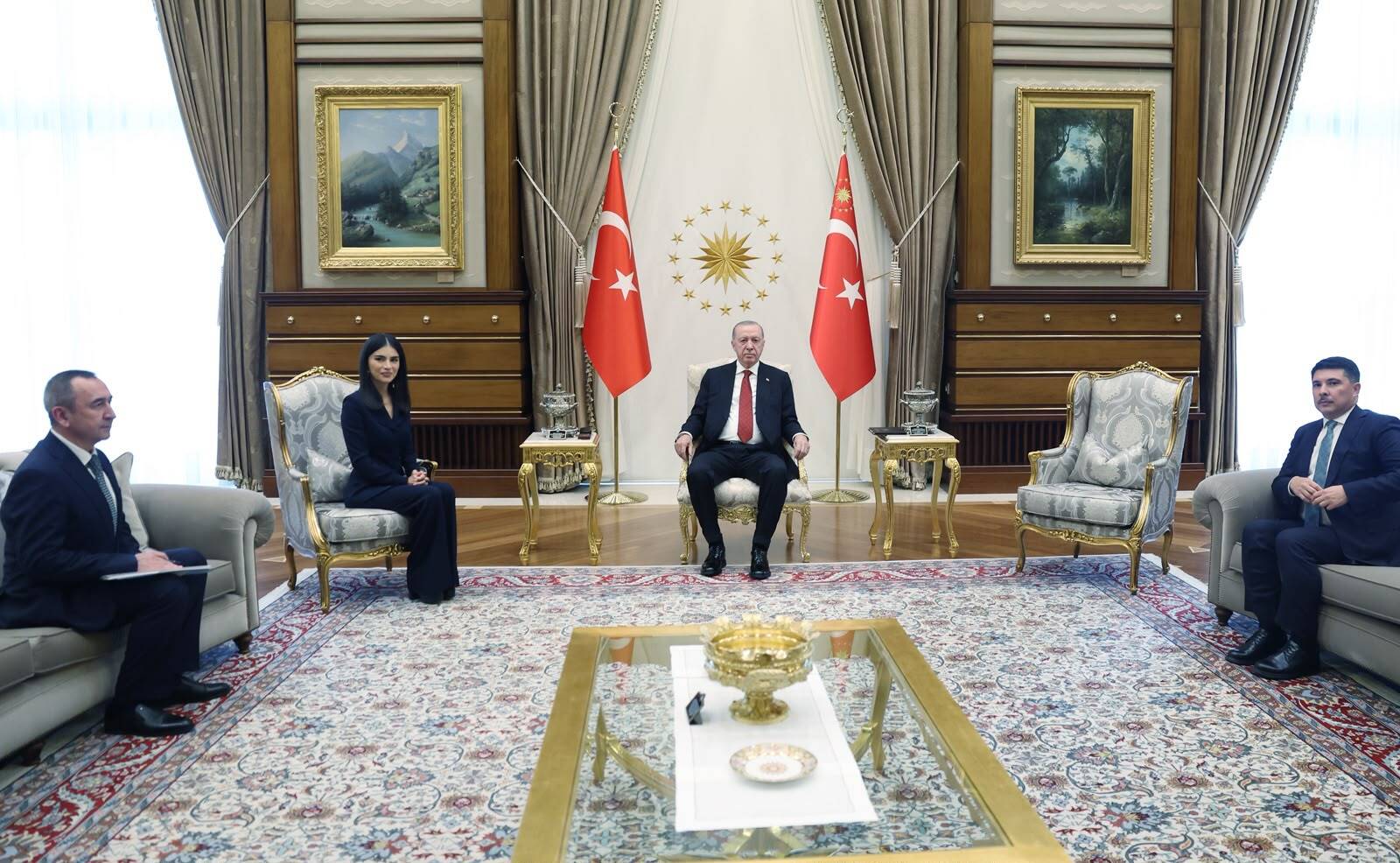 Cumhurbaşkanı Erdoğan, Saida Mirziyoyeva İle Bir Araya Geldi