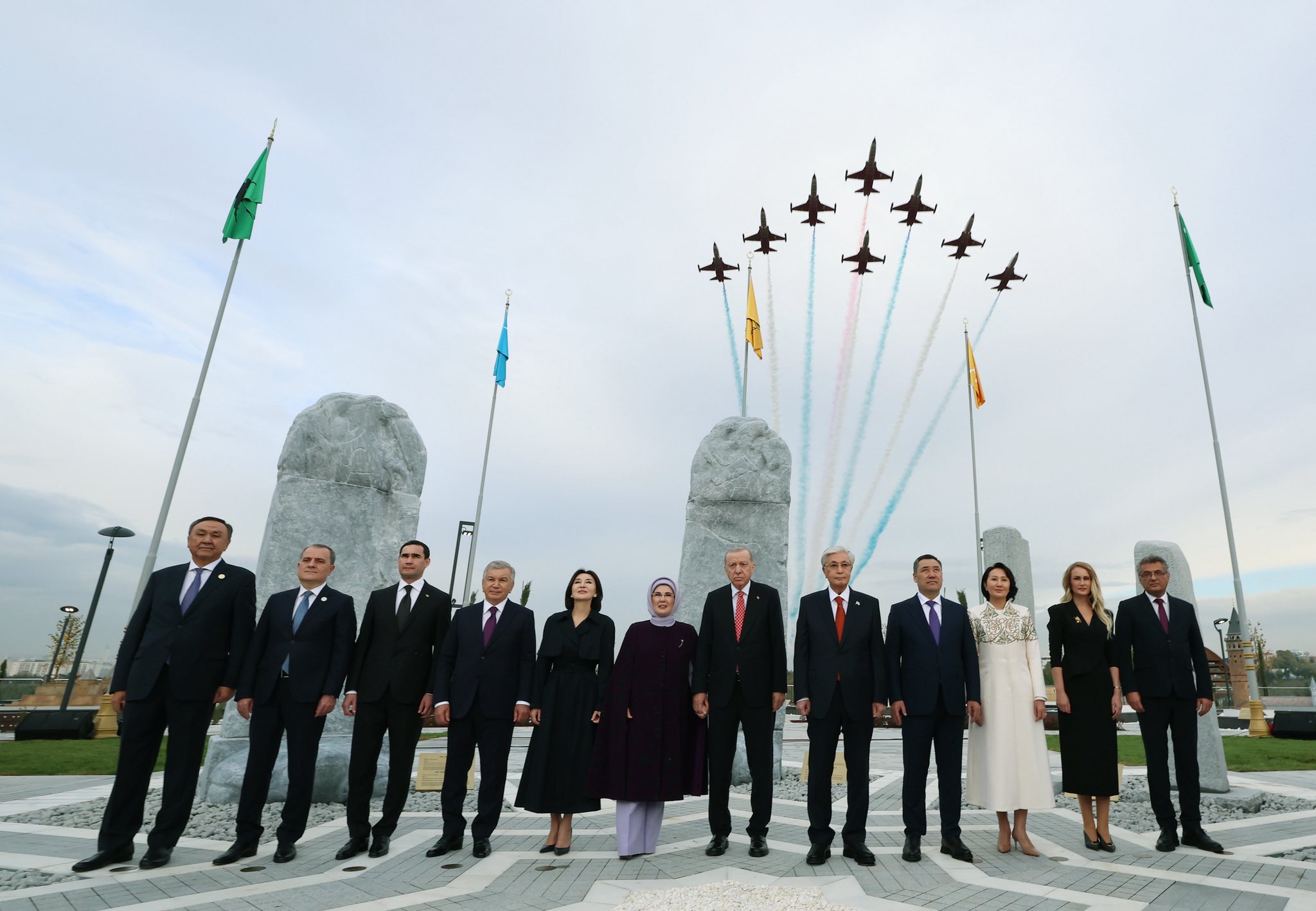 Cumhurbaşkanı Erdoğan TDT 13. Zirvesi Kapsamında Türk Devletleri Medeniyet Parkı Açılışını Gerçekleştirdi