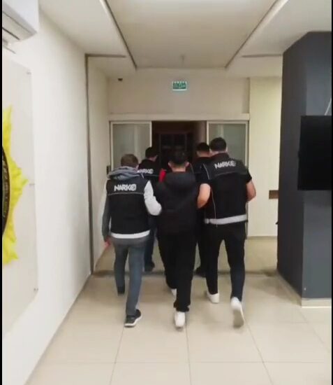 Manisa’da Uyuşturucu Operasyonu: 225 Bin Sentetik Ecza Ele Geçirildi