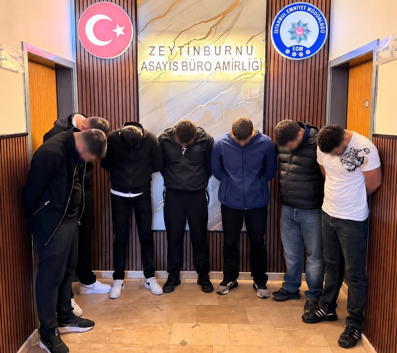 Zeytinburnu’nda Silahlı Olaylara Yönelik Operasyonda 6 Şüpheli Yakalandı